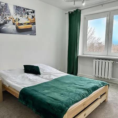 Stadion Naprzeciwko Stadionu Narodowego W Warszawie Warschau