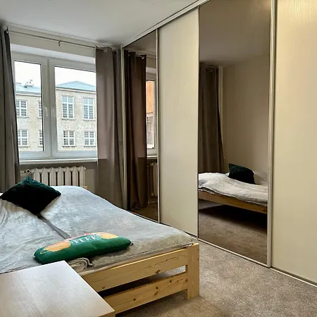 Stadion Naprzeciwko Stadionu Narodowego W Warszawie Варшава